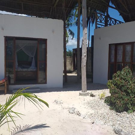 Malik Villa-Matemwe Bnb And Restaurant 외부 사진