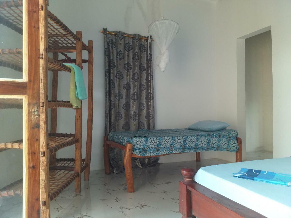 Malik Villa-Matemwe Bnb And Restaurant 외부 사진