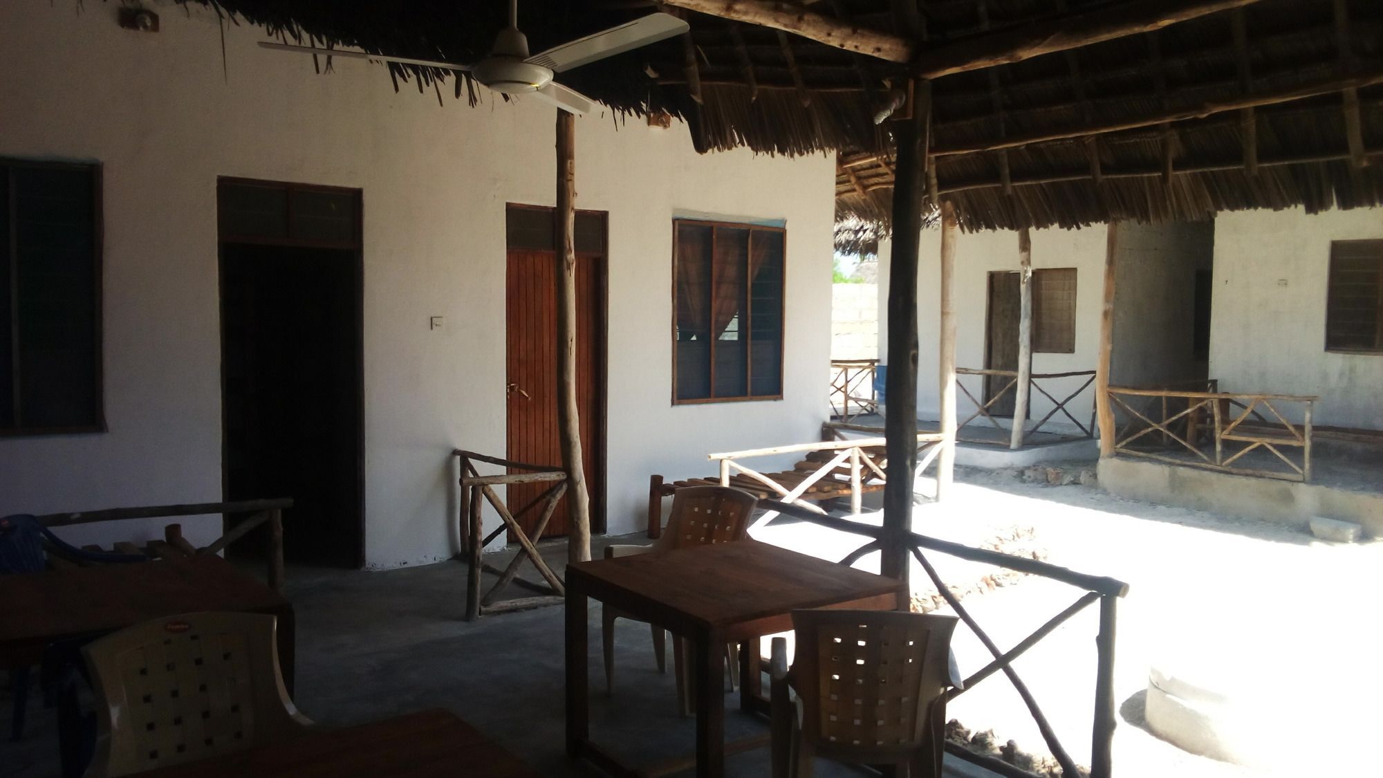 Malik Villa-Matemwe Bnb And Restaurant 외부 사진