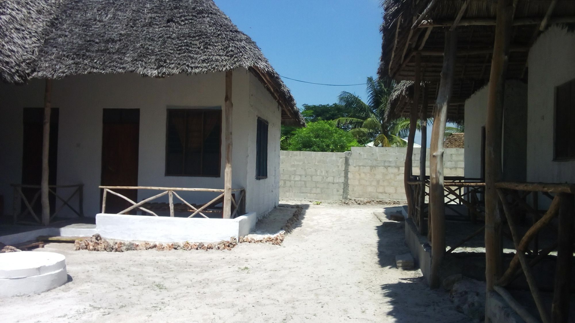 Malik Villa-Matemwe Bnb And Restaurant 외부 사진